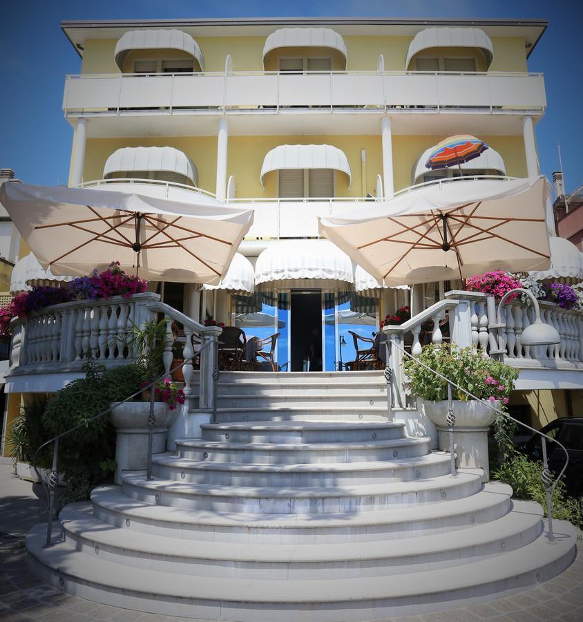 Hotel Le Lampare Caorle Eksteriør bilde